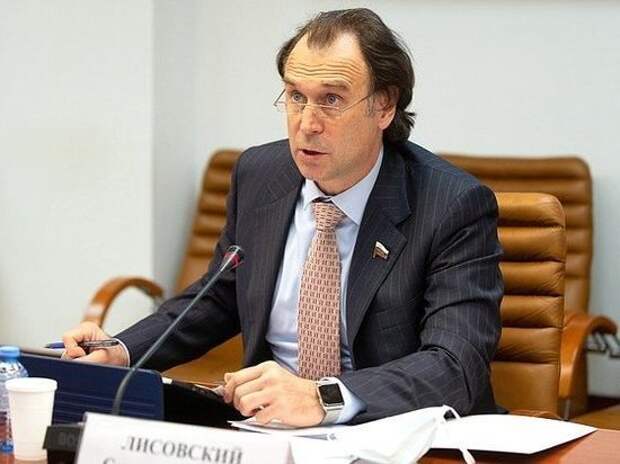 Лисовский назвал обвинения Данкверта во взятке Лисовский назвал обвинения Данкверта во взятке