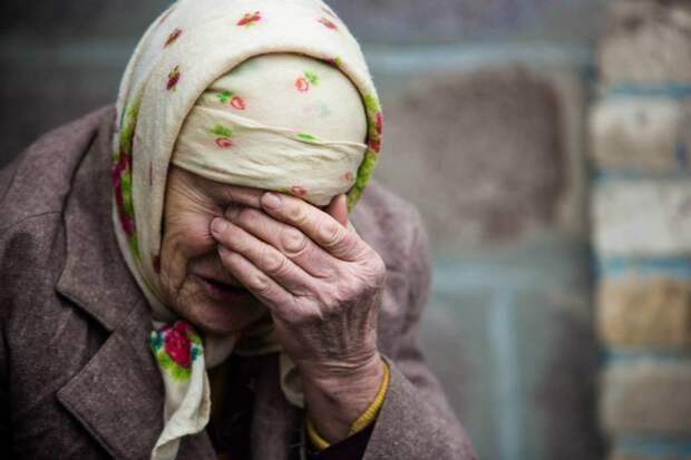 Копить самому и работать до глубокой старости: на Украине дали советы будущим пенсионерам