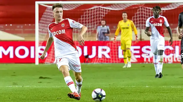 Дебют Головина, осечка Слуцкого и возвращение Фергюсона: итоги матчей в европейских футбольных чемпионатах