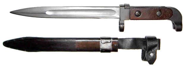 АК-47 - автомат Калашникова калибр 7,62-мм АК-47 - автомат Калашникова калибр 7,62-мм