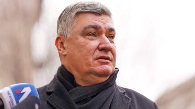 Лидер Хорватии отверг обвинения Вучича в подготовке нападения на Сербию