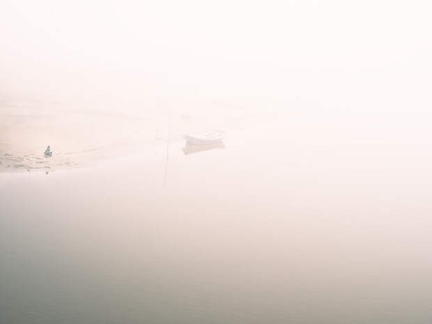 Атмосферные фотографии священной реки Ганг 