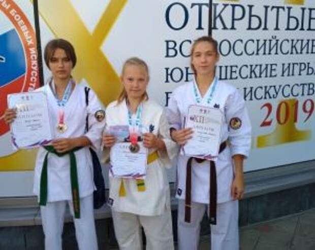 Спортсмены Кировграда стали призерами всероссийских соревнований по киокусинкай