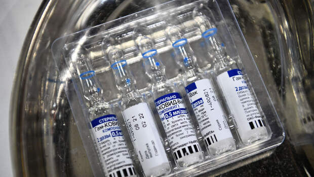Срок годности вакцины "Спутник V" увеличен до 18 месяцев