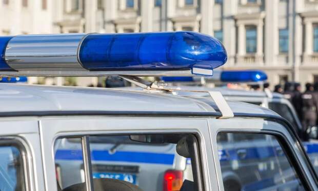 Житель Архангельска лишился телефона и карты после застолья с новыми знакомыми