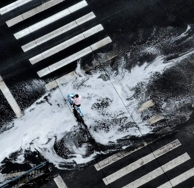 Иранский Красный полумесяц предупредил о кислотных дождях после ударов по нефтехранилищам