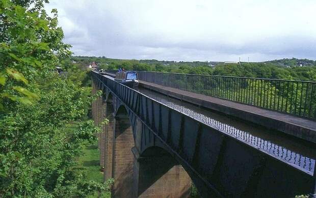 Pontcysyllte Aqueduct- самый высокий акведук в Великобритании. Pontcysyllte Aqueduct- самый высокий акведук в Великобритании.