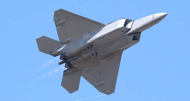 Возможности F-22 показали из кабины пилота