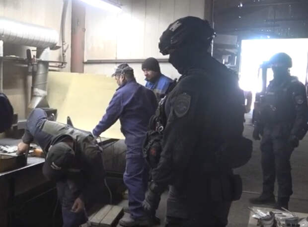 В Петербурге разоблачили подпольную сеть теневой легализации мигрантов