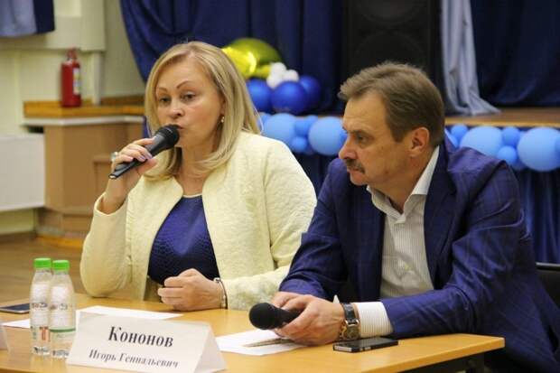 Валентина Воробьева на встрече с населением. Фото: архив