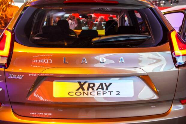 Новый кроссовер Lada испытывают в Германии lada xray, ваз, лада