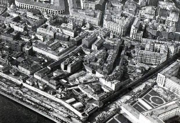 Район Зарядье до Революции. Источник фото: skyscrapercity.com Район Зарядье до Революции. Источник фото: skyscrapercity.com