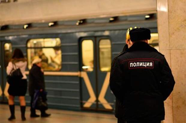 Два пассажира в московском метро задержаны со следами взрывчатки