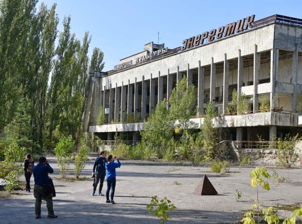 Украина декоммунизировала безлюдные улицы Чернобыля