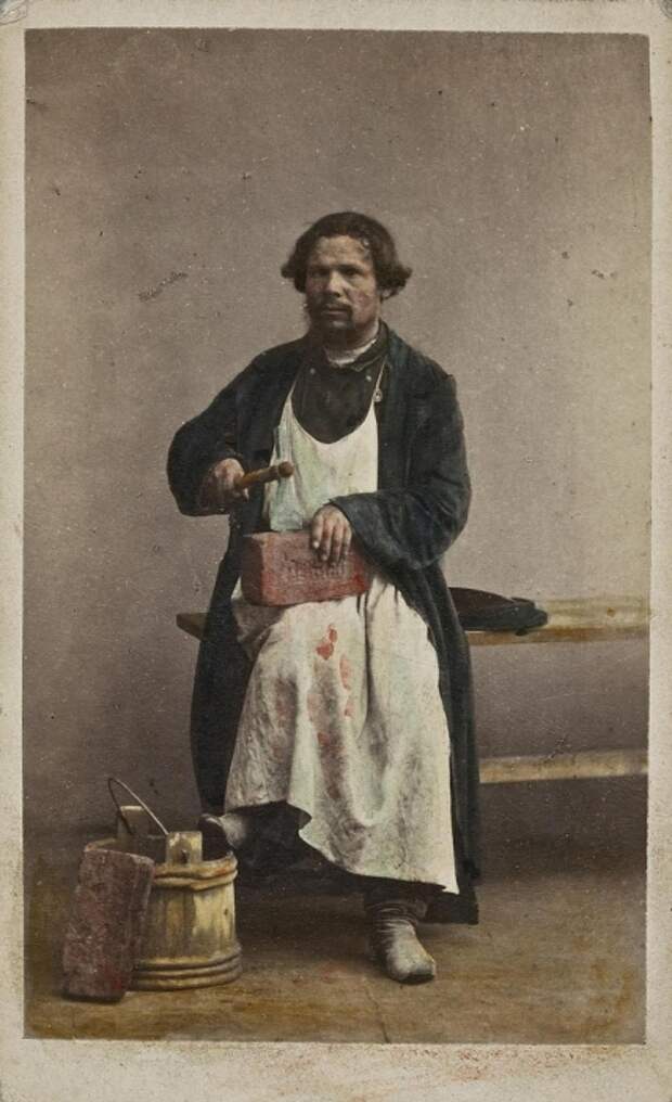 Каменщик.