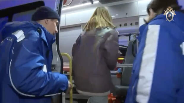 Избившего журналиста в репортаже о закрытой в машине собаке петербуржца наказали