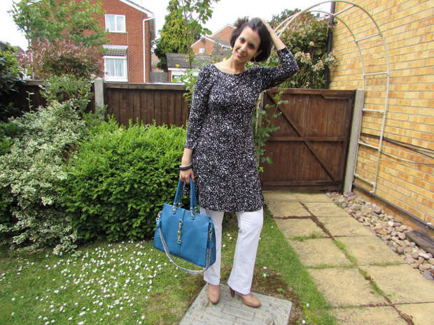 1 Dress 7 Ways Challenge