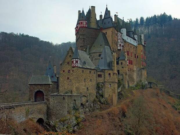 Замок Эльц (Burg Eltz), Германия