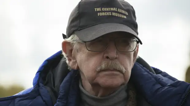 Global Look Press/A Round Table Compan