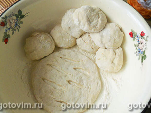 Фотографии рецепта Лепёшки из пресного теста «Немарашки», Шаг 04