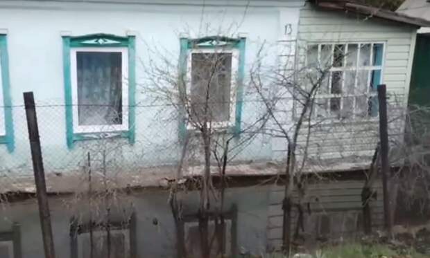 Вода по колено: дома челябинцев затопило после капитального ремонта