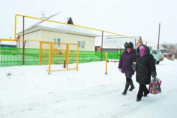 Луганский губернатор обвинил ополченцев в перекрытии газа для подконтрольных Киеву сел Луганский губернатор обвинил ополченцев в перекрытии газа для подконтрольных Киеву сел