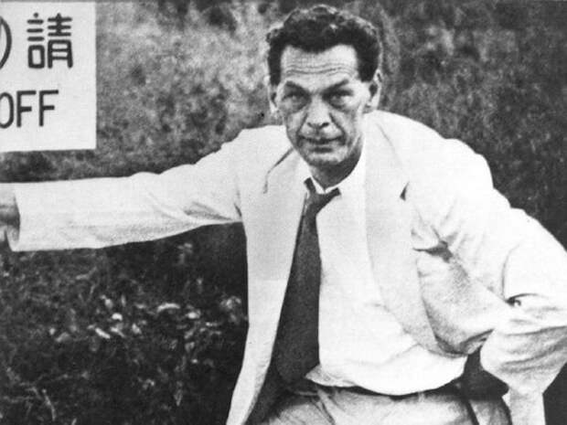 70 лет назад в тюрьме «Сугамо» был казнён советский разведчик Рихард Зорге 70 лет назад в тюрьме «Сугамо» был казнён советский разведчик Рихард Зорге