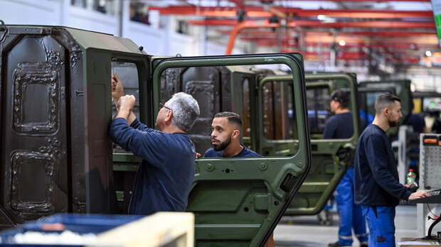 Навроцкий: Германия сможет нажиться на плане милитаризации Европы