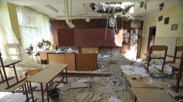 В ДНР за два месяца восстановили почти 70 больниц, школ и детсадов