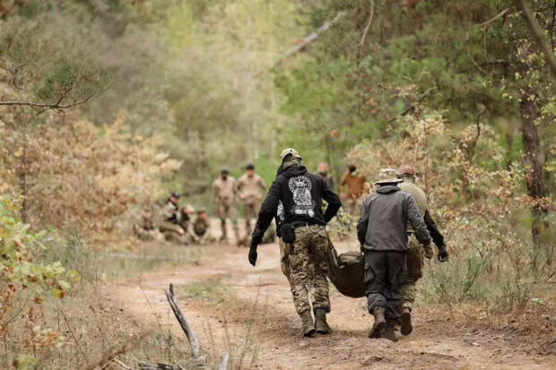 Украинские нацбаты отводят свои силы из ДНР вглубь Днепропетровской области