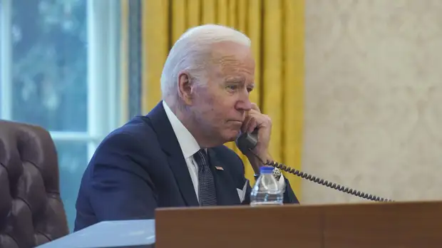 Зеленский обсудил с Байденом возможные финансовые меры поддержки Украины со стороны США