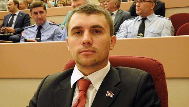 Депутат Саратовской областной думы от КПРФ Николай Бондаренко. Архивное фото Депутат Саратовской областной думы от КПРФ Николай Бондаренко. Архивное фото