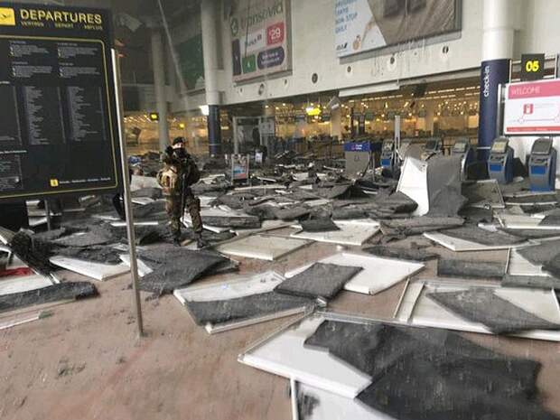 Обнародованы фото подозреваемых террористов в аэропорту Брюсселя