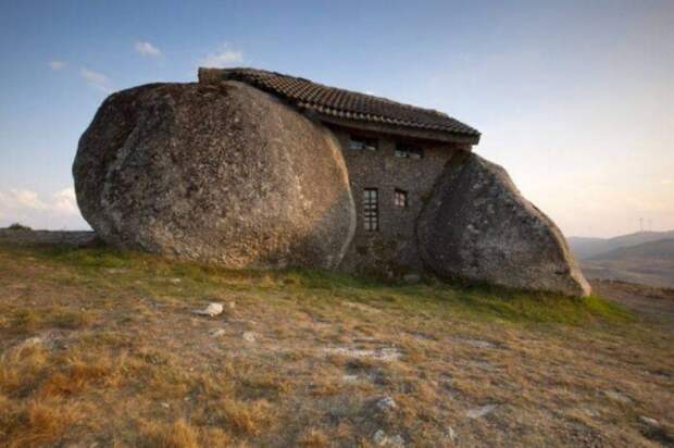 Каменный дом, Фафи, Португалия