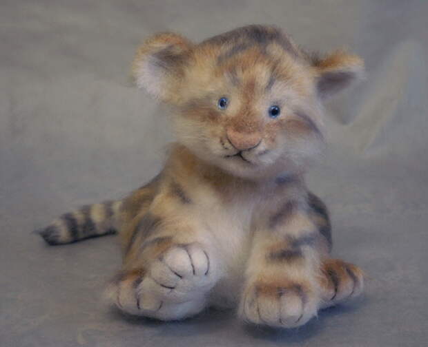 tiger cub