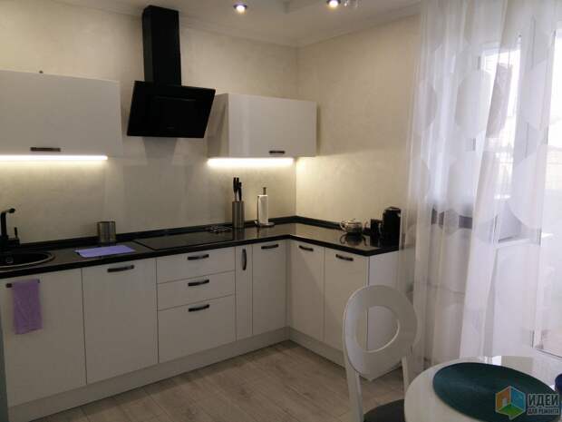 Белая кухня фото, белая кухня с черной столешницей