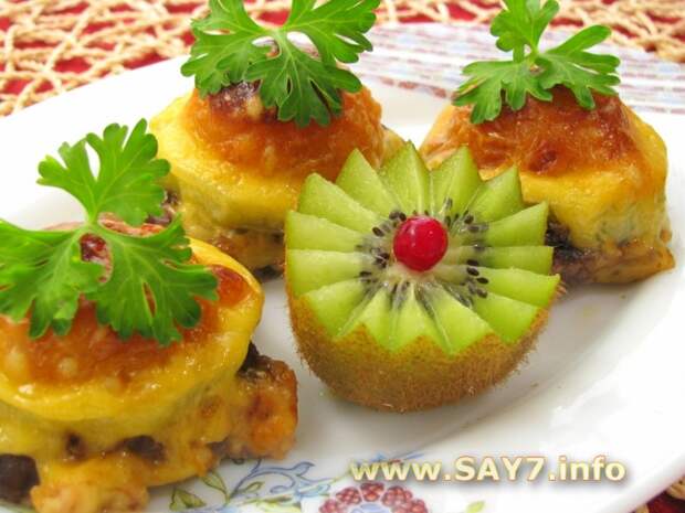 Говядина, жаренная с киви и абрикосами
