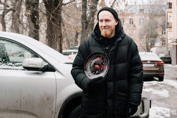 Режиссер Сергей Филатов на съемках сериала «Бар Один звонок» Режиссер Сергей Филатов на съемках сериала «Бар Один звонок»