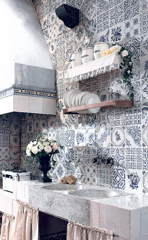 Мозаичная плитка в декоре интерьеров
