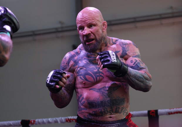 Монсон рассказал о мечте попасть в Госдуму