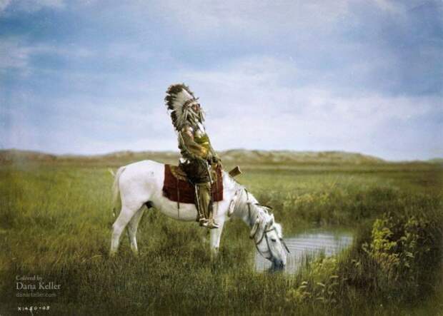 Красный Ястреб племени Oglala Sioux на лошади, 1905 год. история, факты, фото.