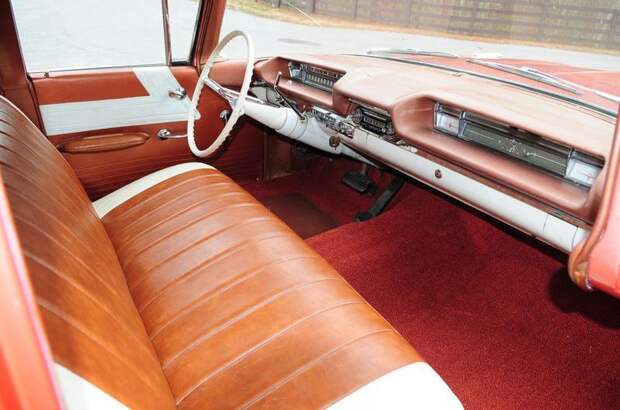 Тюнингованный 1959 Oldsmobile Dynamic выставлен на торги (15 фото)