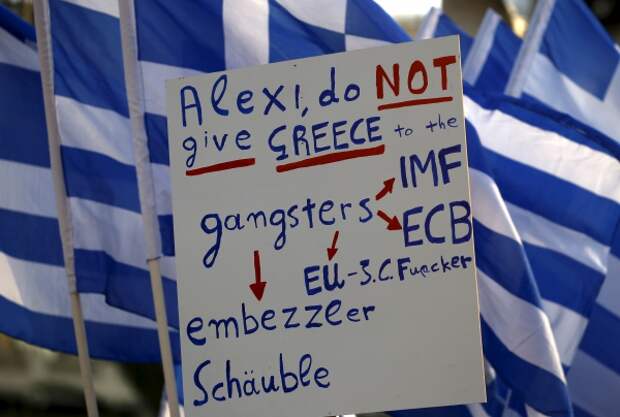В Греции граждане за день вывели из банков €820 млн