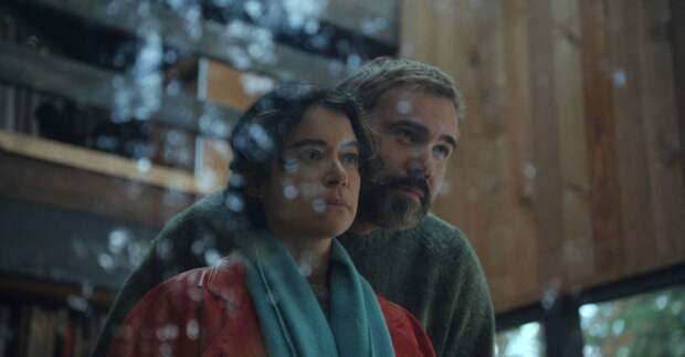 Тихо в лесу, только не спит «Крипер» — мрачная сказка с несчастливым тортом