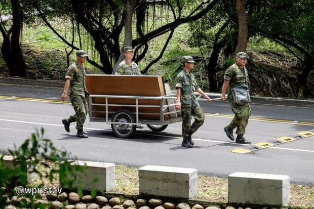 Жители Тайваня возмущены планами военных в случае войны хранить боеприпасы в