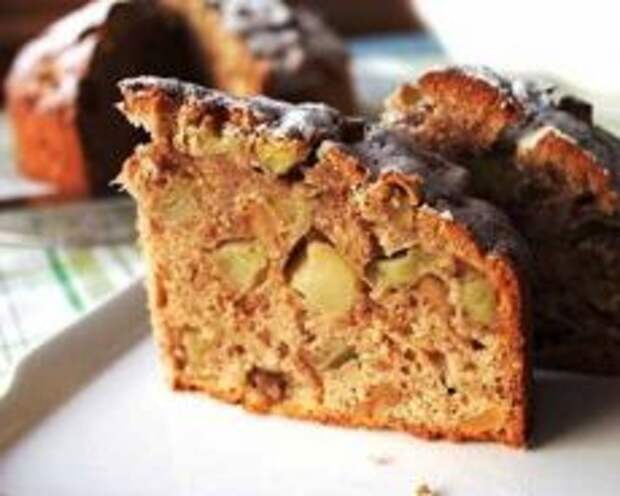 бисквитный торт с грецкими орехами