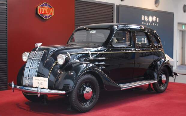 Краткая история автомобильного плагиата Toyota AA .jpg