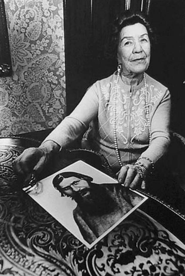 Матрёна Распутина