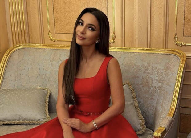 «Я всегда рядом»: певицу Зару запечатлели с именинником-сыном