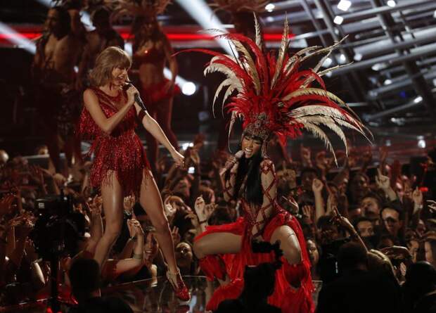 MTV Video Music Awards 2015